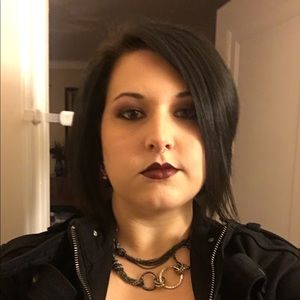 Meet your Posher, Samantha